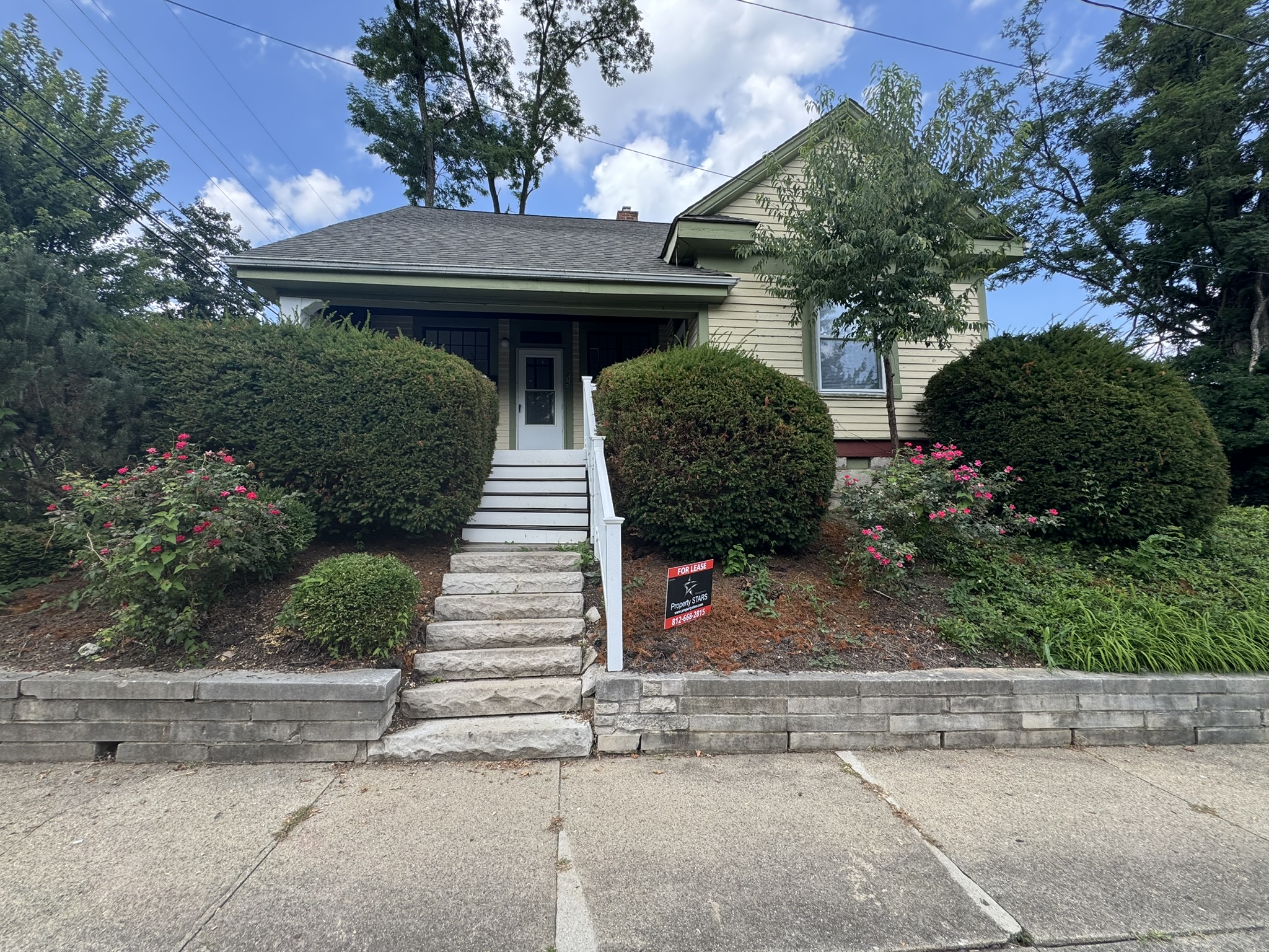 215 E 9th